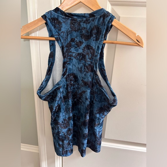 Velvet feel tank - Picture 2 of 3